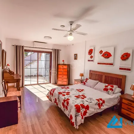 218 - Little Paradise By Now Ltd