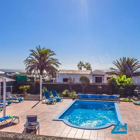 218 - Little Paradise By Now Ltd Villa Playa Blanca (Lanzarote)